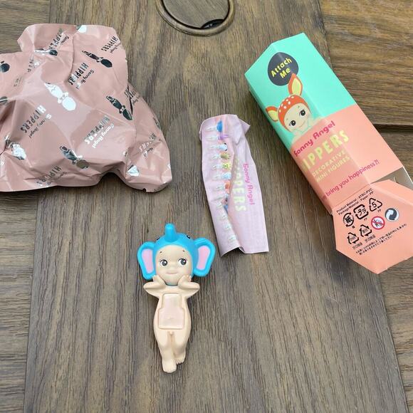 Sonny Angel Hippers Elephant mini figure collectible attach me - Picture 6 of 9